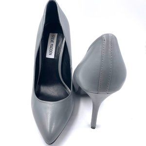 Vala Gray Patent Size 6.5